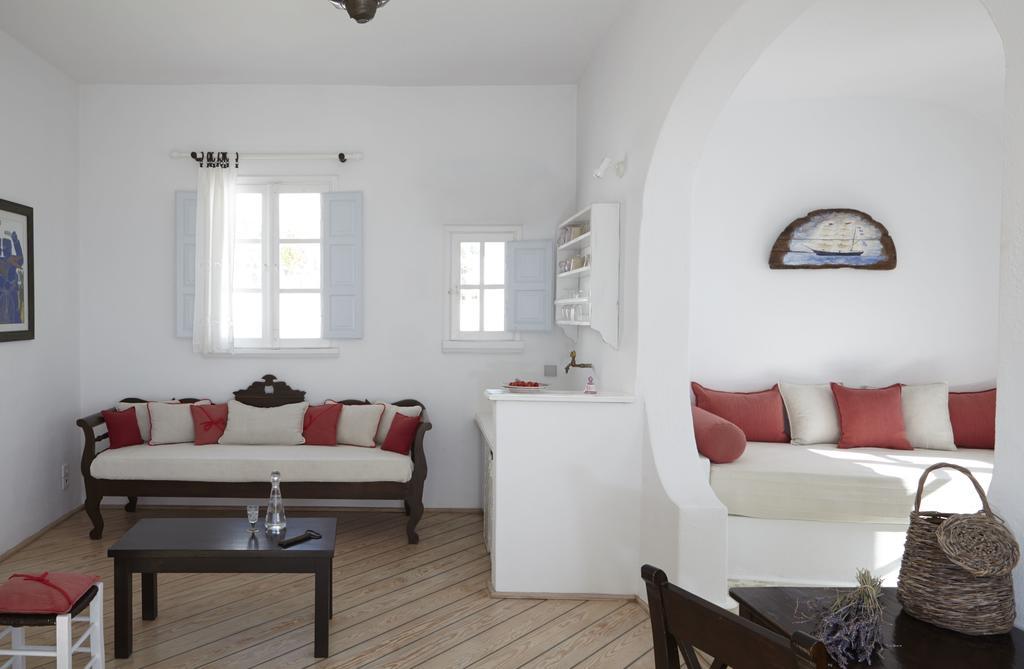 Altana Heritage Suites Imerovigli  Habitación foto