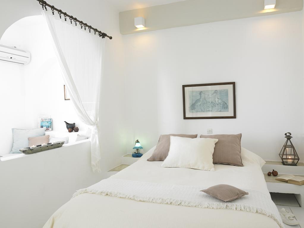 Altana Heritage Suites Imerovigli  Habitación foto