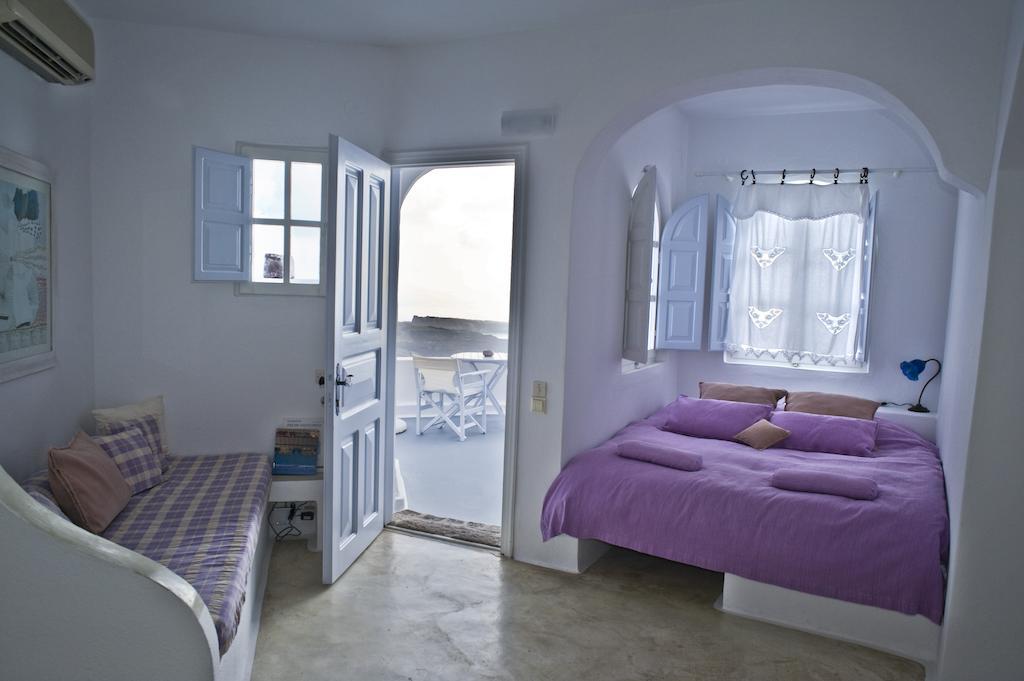 Altana Heritage Suites Imerovigli  Habitación foto